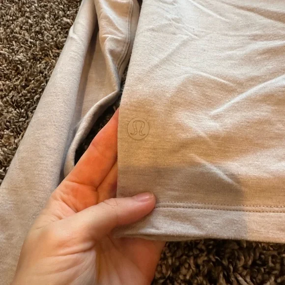 lululemon Women's Cream/grey Knotted Top - Picture 3 of 3